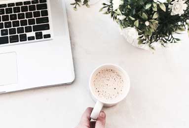 曼联今夏可能放走四名门将，奥纳纳、巴延德尔在列