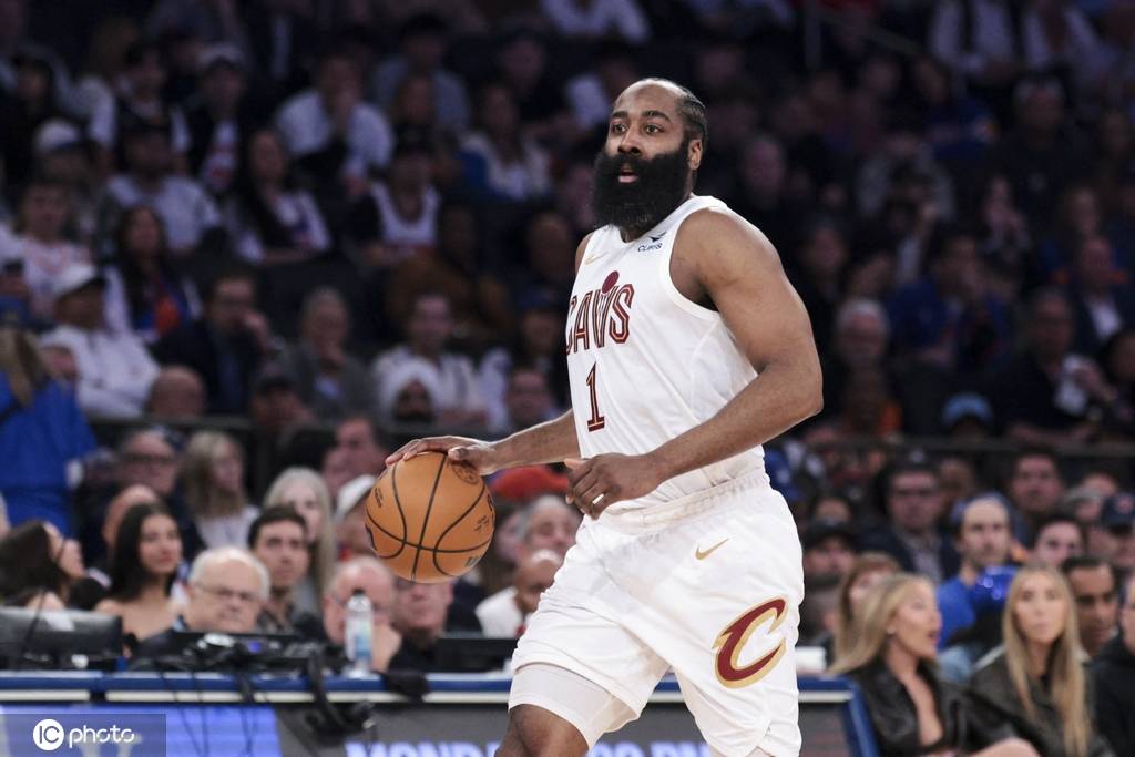 前NBA球员：哈登应该在本赛季结束后退役